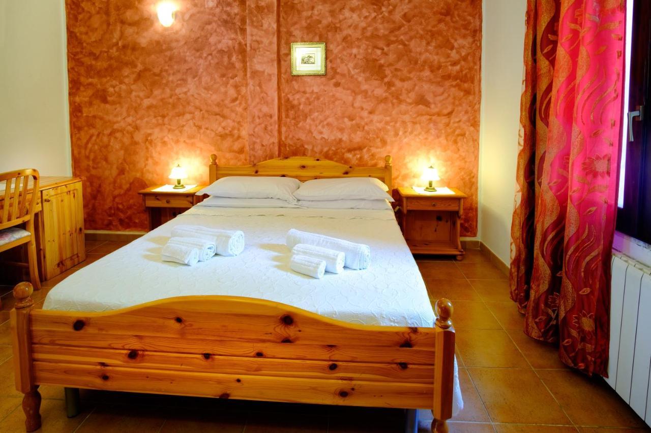 Hotel Il Nido Dell'Aquila Villanova Strisaili Kültér fotó
